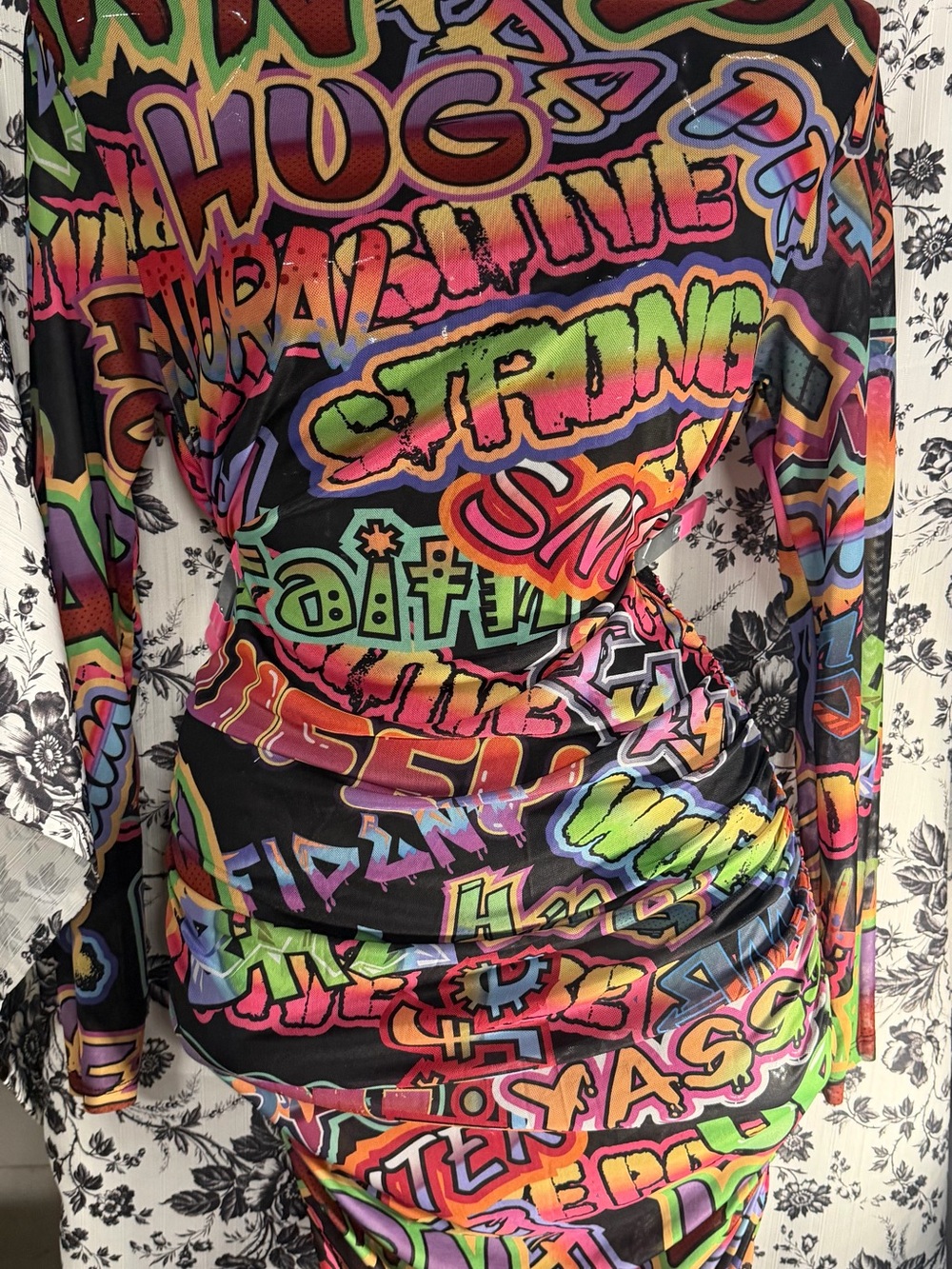 Vibrant Graffiti Print Bodycon Dress - Multicolor